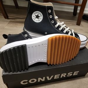 Converse Run Star Hike Hi Sneakers